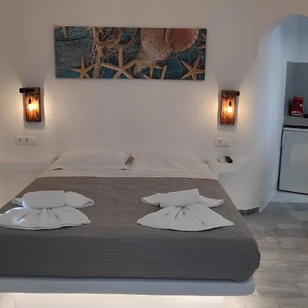 Grey Naxos Pensión 4*