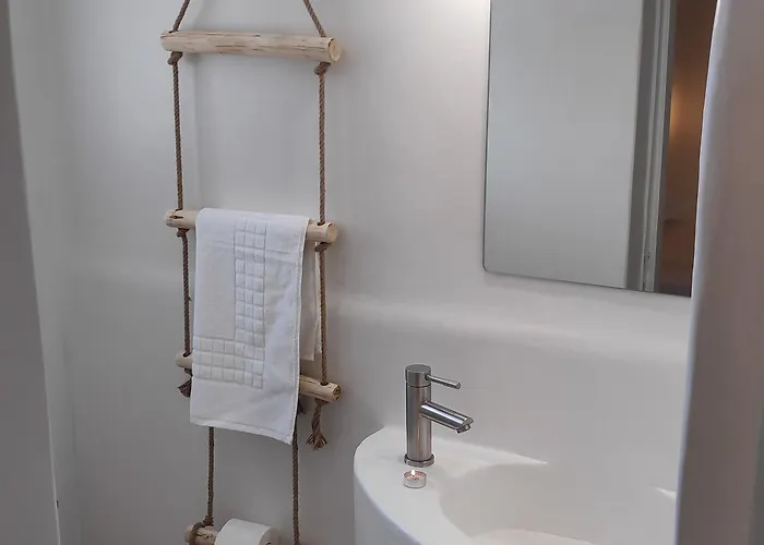 Grey Naxos Guest house 4*