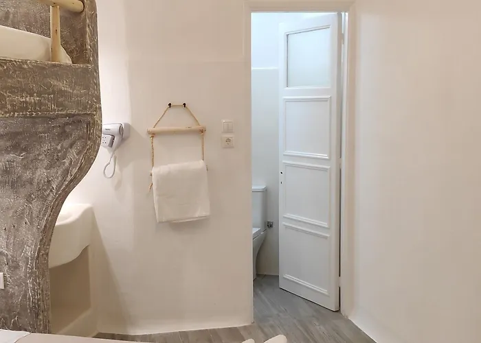 Grey Naxos Guest house